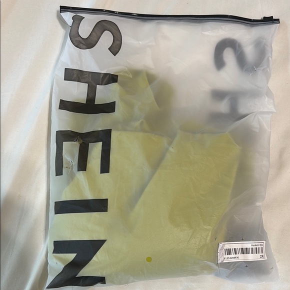 Green Ruffle Sleeve Top - Picture 4 of 4